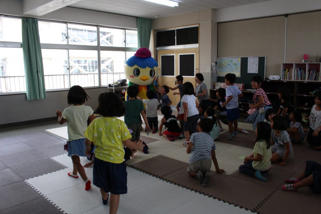 一ツ橋小学校の「きのこ」児童クラブで防災授業をしてきたでぇ～☆ やいろちゃん公式ホームページ